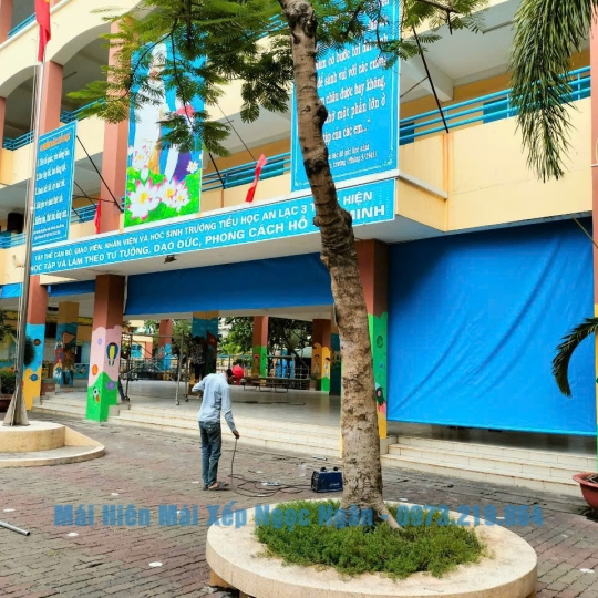 Mái Thả Tự Cuốn